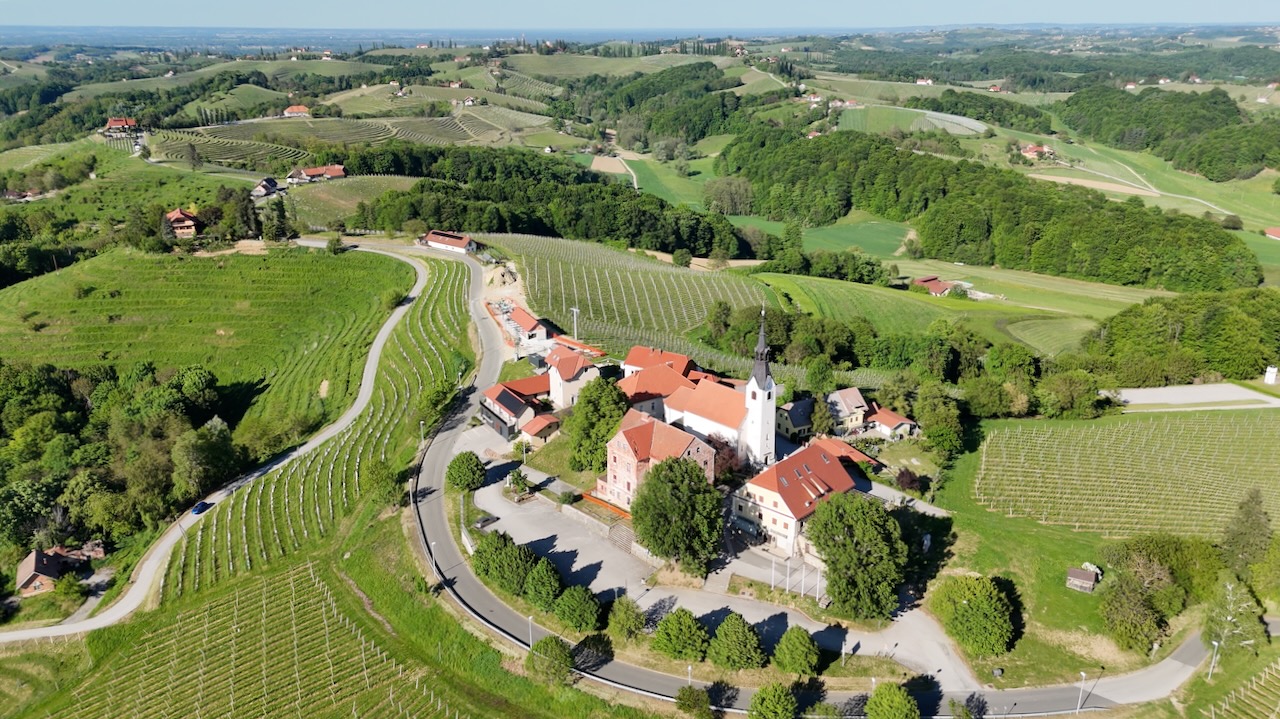 Sakralna arhitektura Pomurja in Slovenskih goric
